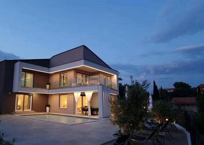 Вилла La Vie With Private Pool Garica