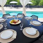 La Vie With Private Pool * Garica