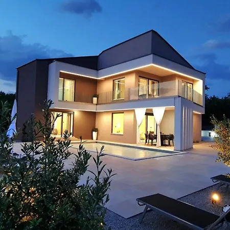فيلة La Vie With Private Pool *