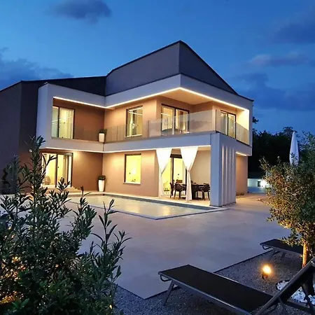 La Vie With Private Pool Villa *