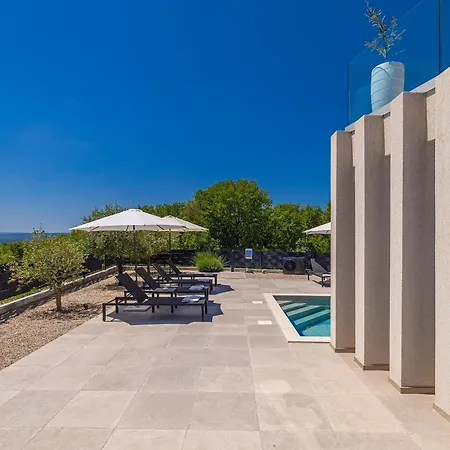 فيلة La Vie With Private Pool Garica