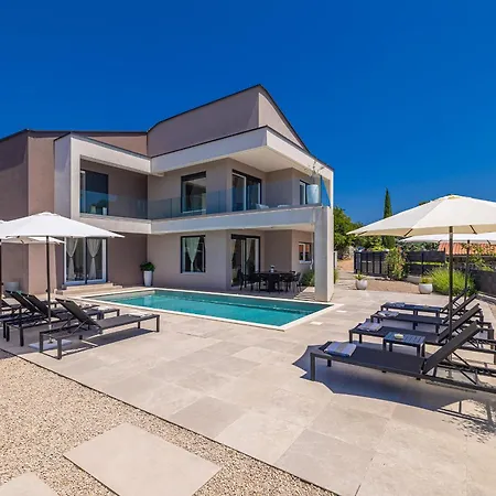 فيلة La Vie With Private Pool *